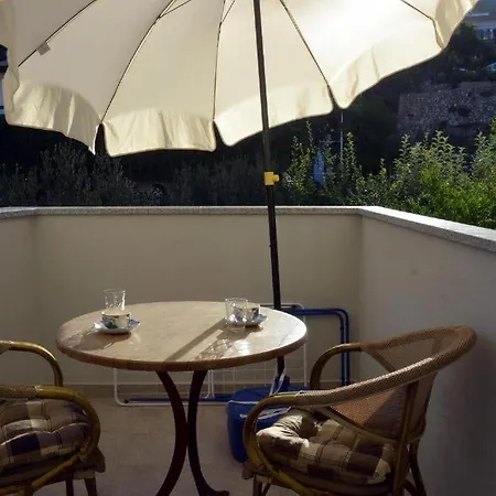 Vlade- From The Heated Pool To The In 1 Minute Apartament