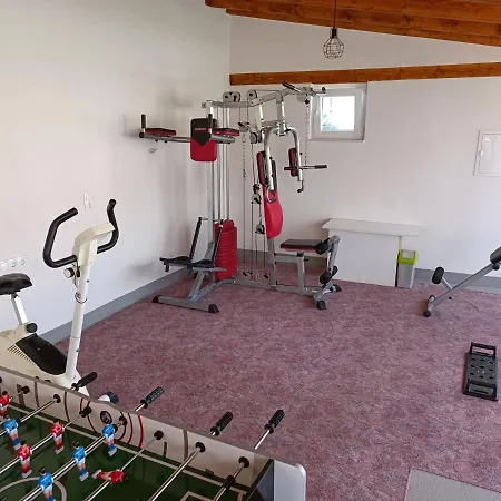 Vlade- From The Heated Pool To The In 1 Minute Apartment *