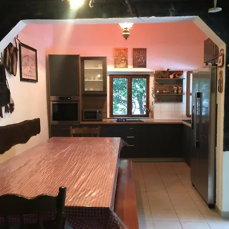 Vlade- From The Heated Pool To The In 1 Minute Apartment Jesenice (Split-Dalmatia)